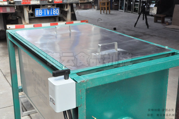 大型攪拌機(jī)整體圖