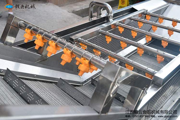 輸送上端噴頭外接干凈自來(lái)水二次沖洗